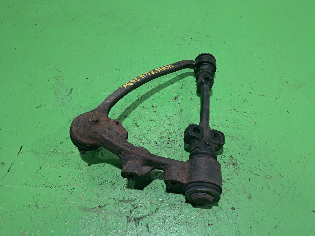 Рычаг TOYOTA GRANVIA VCH16 передний левый (б/у)