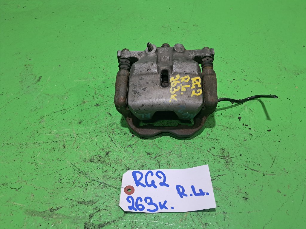 Суппорт HONDA STEPWGN RG2 задний левый (б/у)