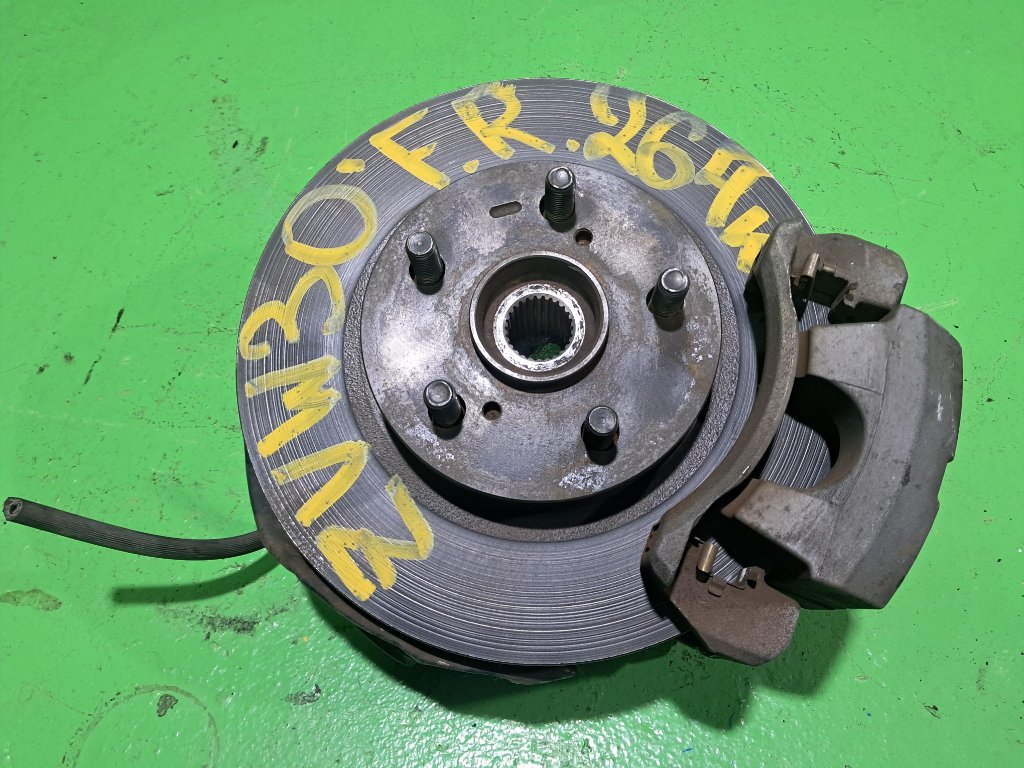 Ступица TOYOTA PRIUS ZVW30 передняя правая (б/у)