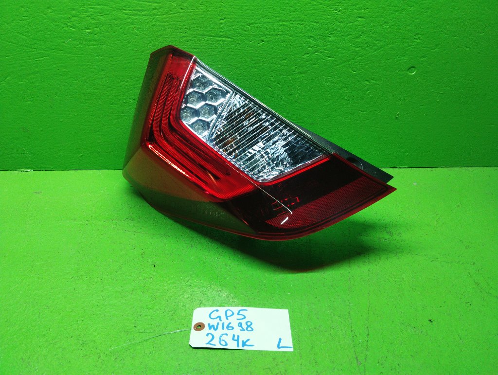 Стоп-сигнал HONDA FIT GP5 левый (б/у)