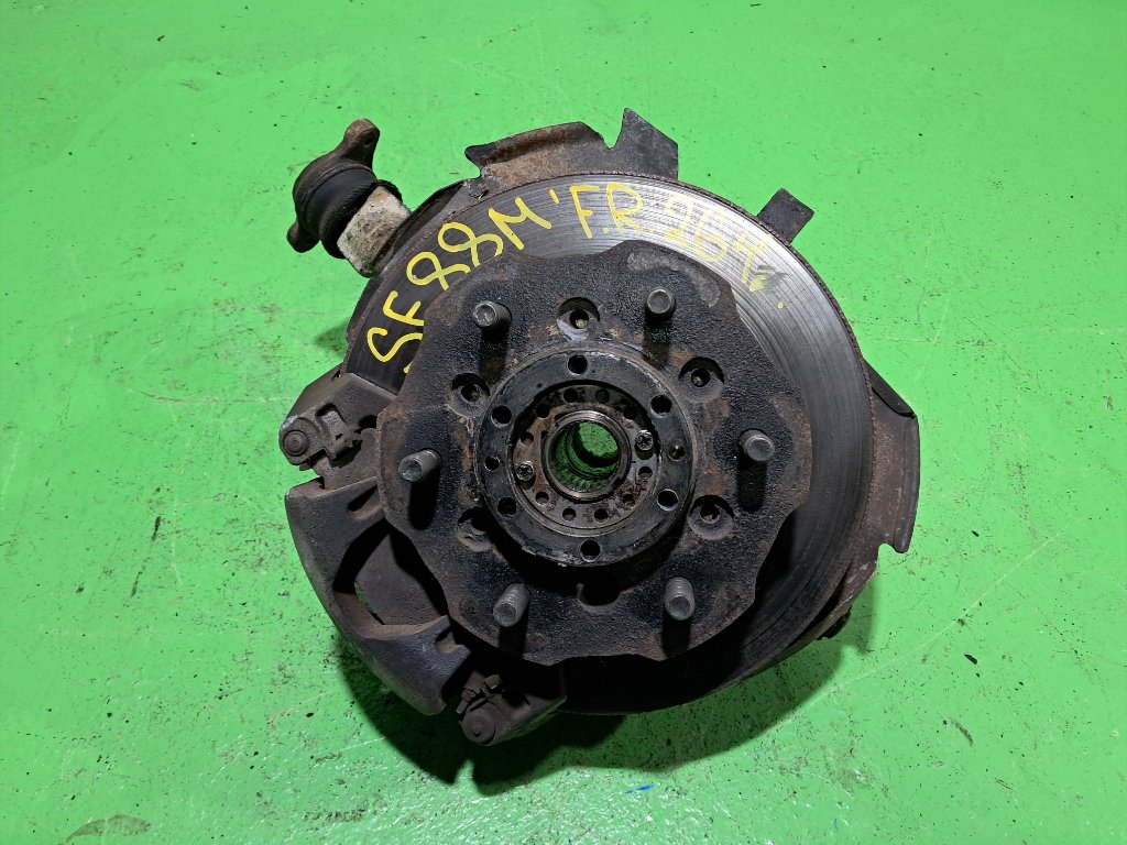 Ступица MAZDA BONGO SE88M передняя правая (б/у)