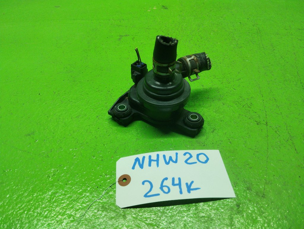 Помпа инвертора TOYOTA PRIUS NHW20 1NZ-FXE (б/у)