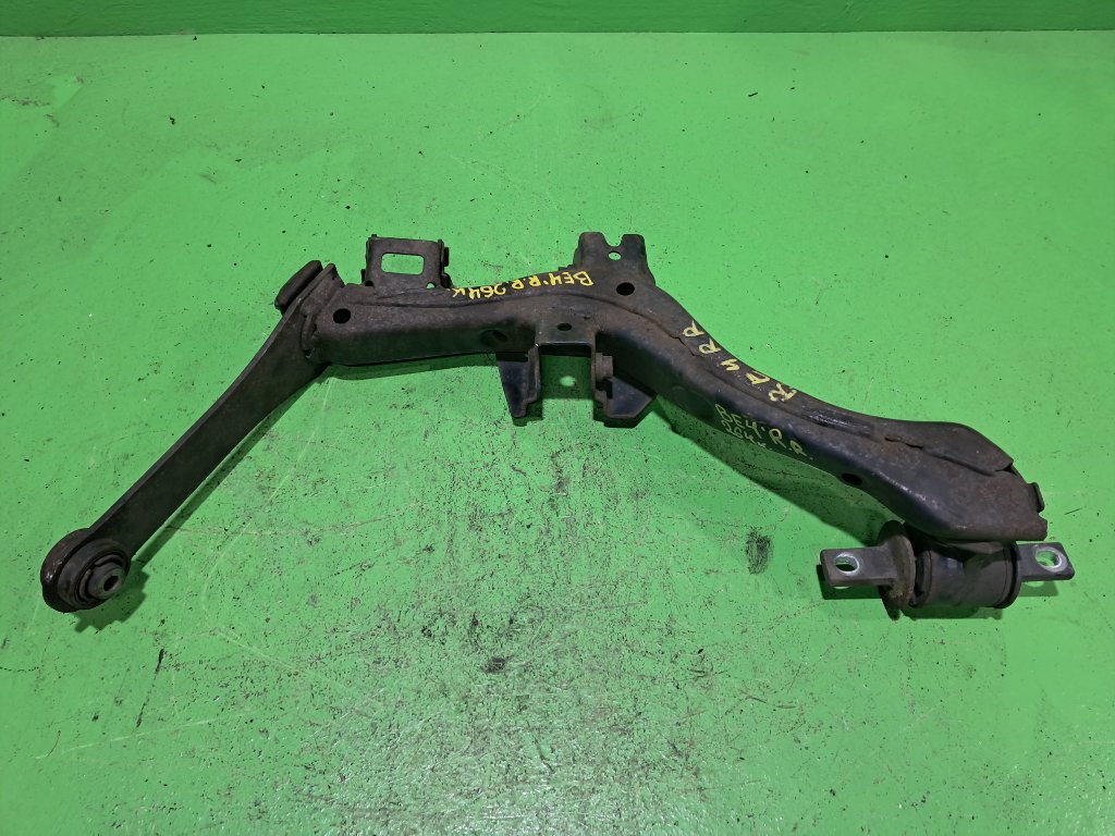 Рычаг HONDA EDIX BE4 задний правый (б/у)