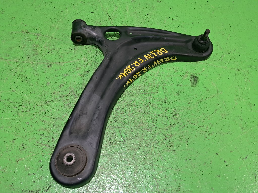Рычаг NISSAN NT100 CLIPPER DR17V передний правый (б/у)