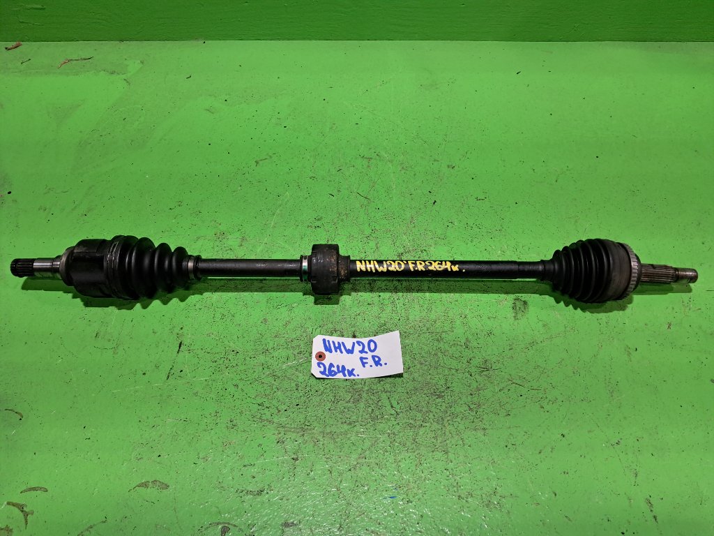 Привод TOYOTA PRIUS NHW20 передний правый (б/у)