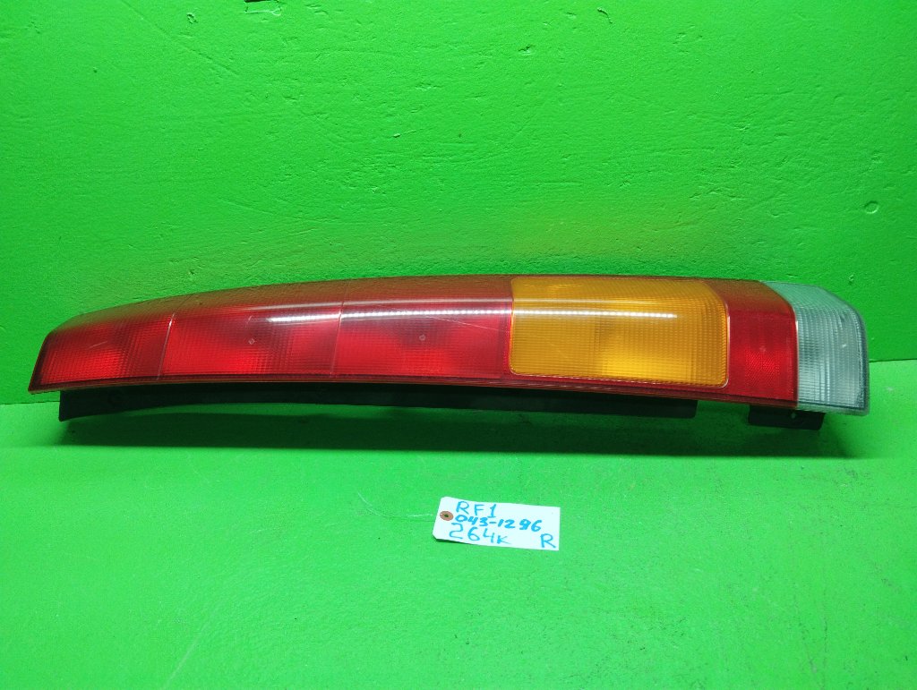 Стоп-сигнал HONDA STEP WAGON RF1 правый (б/у)