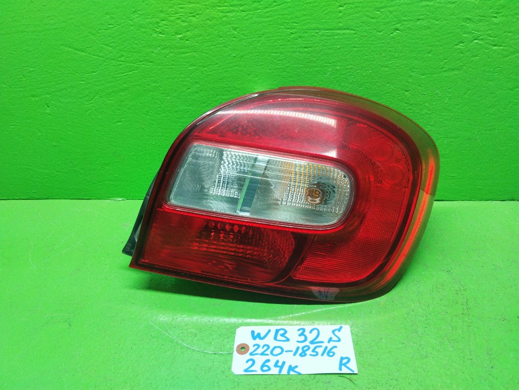 Стоп-сигнал SUZUKI BALENO WB32S правый (б/у)