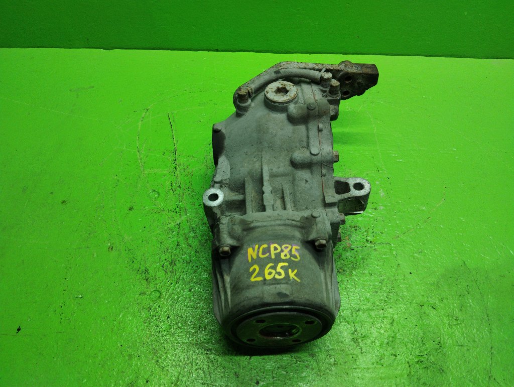 Редуктор TOYOTA SIENTA NCP85 задний (б/у)