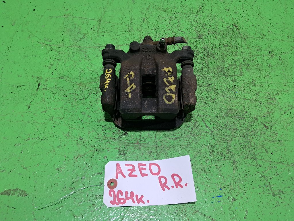Суппорт NISSAN LEAF AZE0 задний правый (б/у)