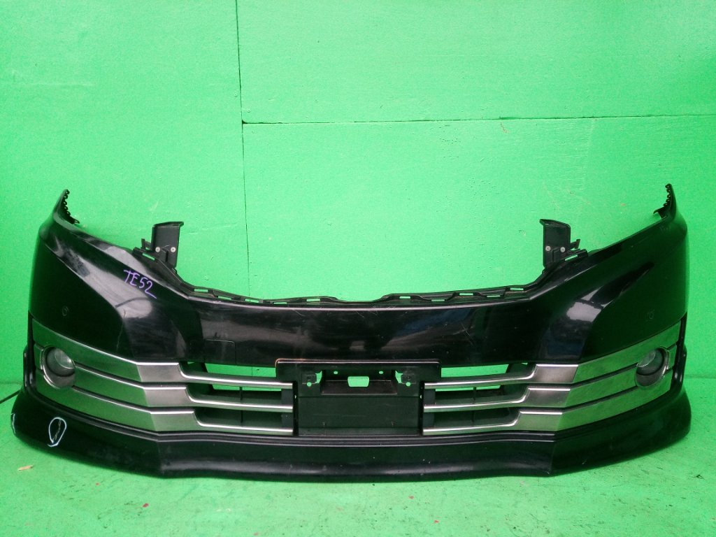 Бампер NISSAN ELGRAND TE52 передний (б/у)