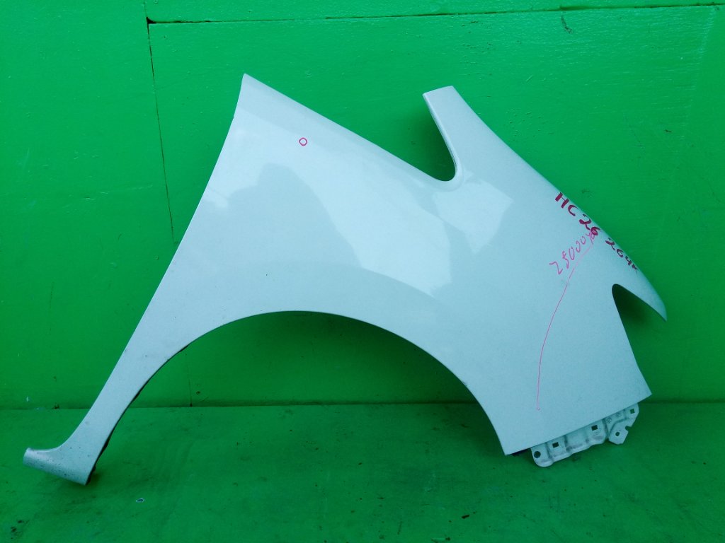 Крыло NISSAN SERENA HC26 переднее правое (б/у)