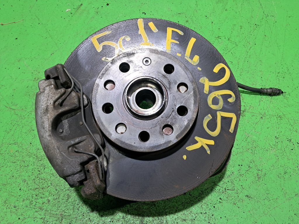 Ступица VOLKSWAGEN BEETLE 5C1 передняя левая (б/у)