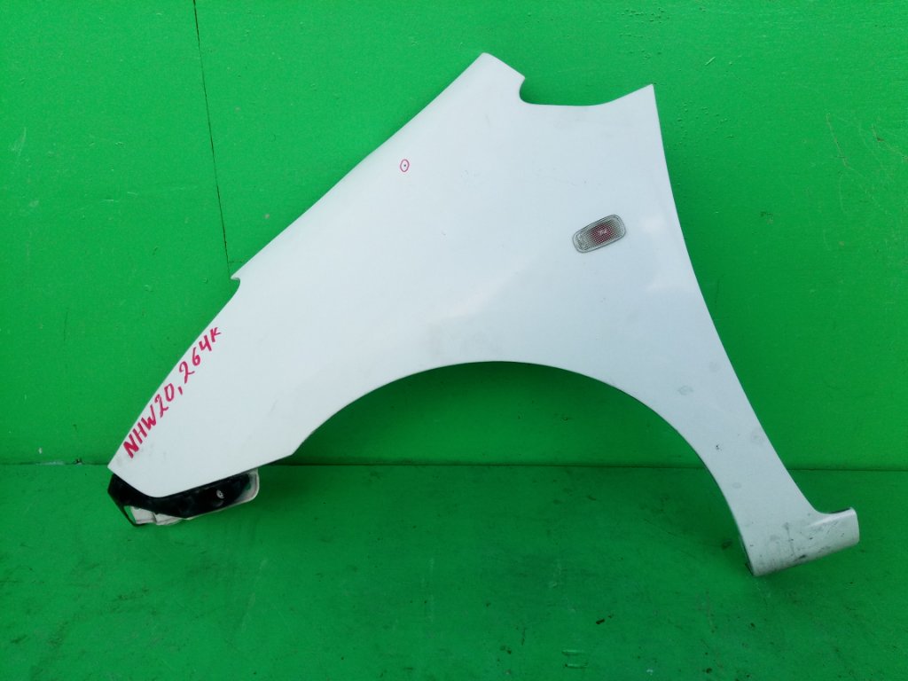 Крыло TOYOTA PRIUS NHW20 переднее левое (б/у)