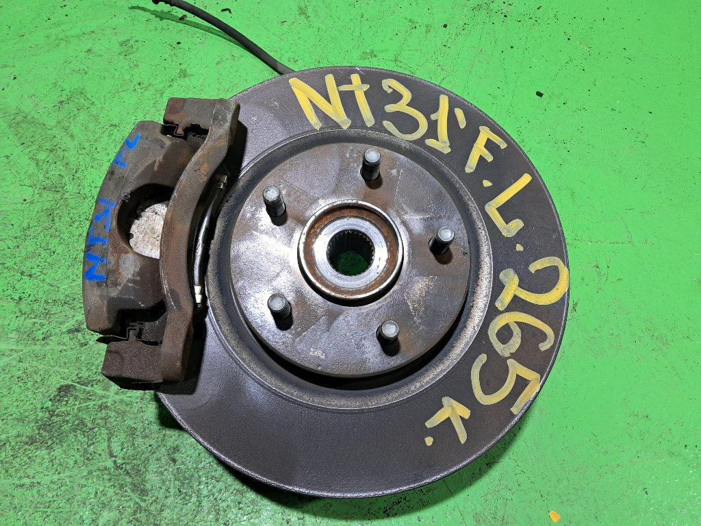 Ступица NISSAN XTRAIL NT31 передняя левая (б/у)