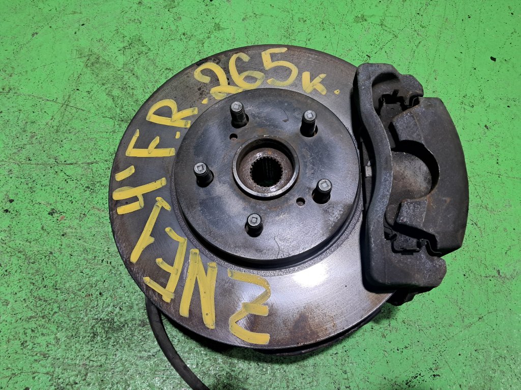 Ступица TOYOTA WISH ZNE14 передняя правая (б/у)