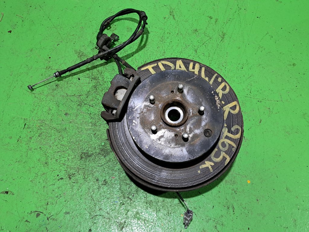 Ступица SUZUKI ESCUDO TDA4W задняя правая (б/у)