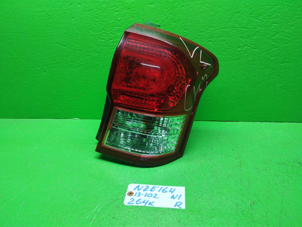 Стоп-сигнал TOYOTA COROLLA FIELDER NZE164 правый (б/у) N1