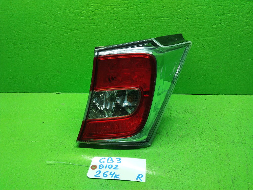 Стоп-сигнал HONDA FREED GB3 правый (б/у)