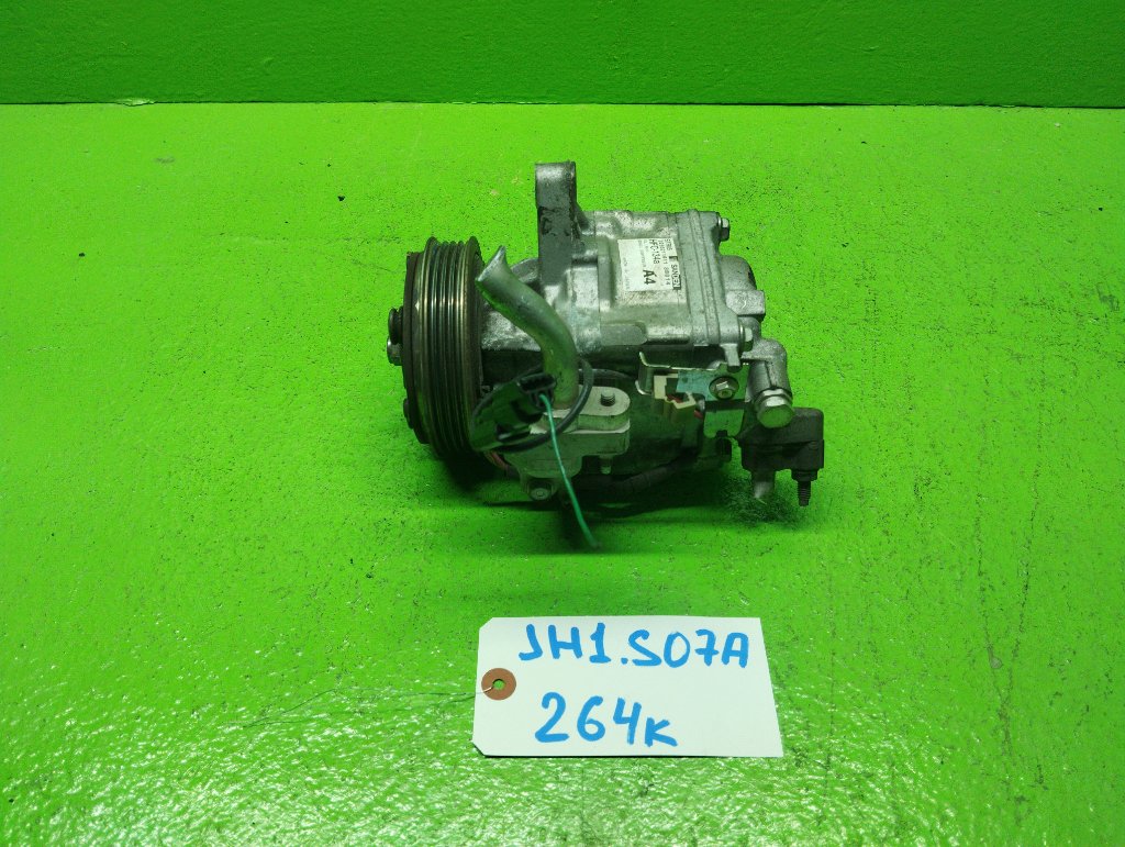 Компрессор кондиционера HONDA N-WGN JH1 S07A (б/у)