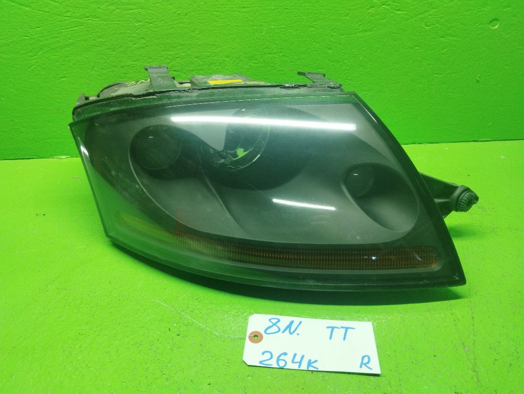 Фара AUDI TT 8N правая (б/у)