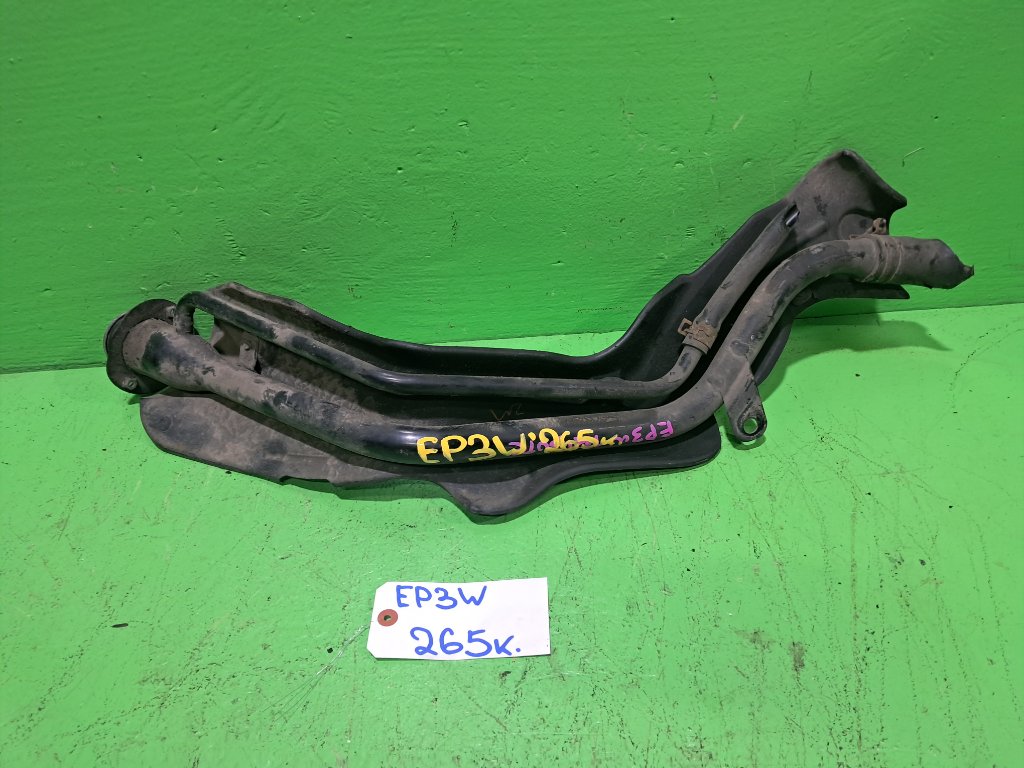 Горловина топливного бака MAZDA TRIBUTE EP3W (б/у)