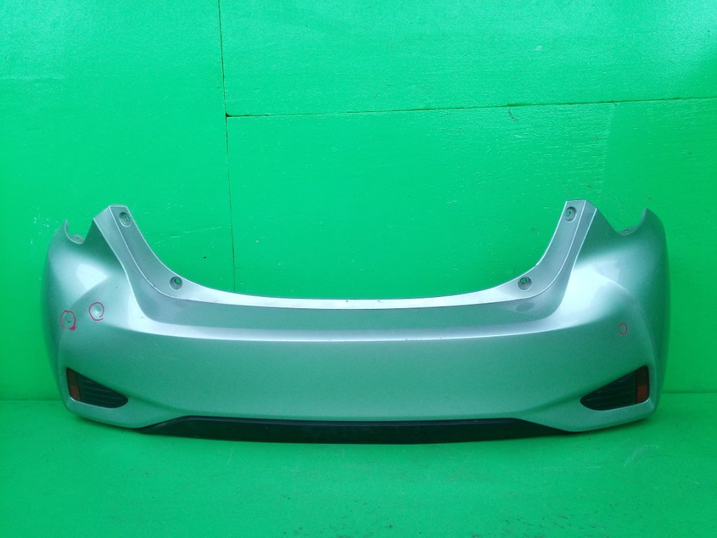 Бампер TOYOTA VITZ NSP135 задний (б/у)