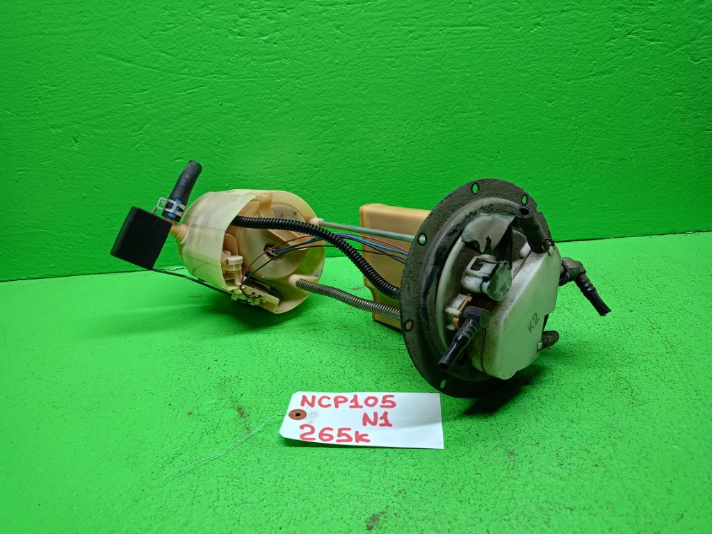 Бензонасос TOYOTA RACTIS NCP105 (б/у) №1