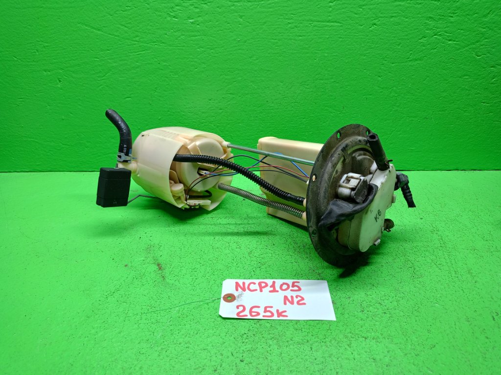 Бензонасос TOYOTA RACTIS NCP105 (б/у) №2