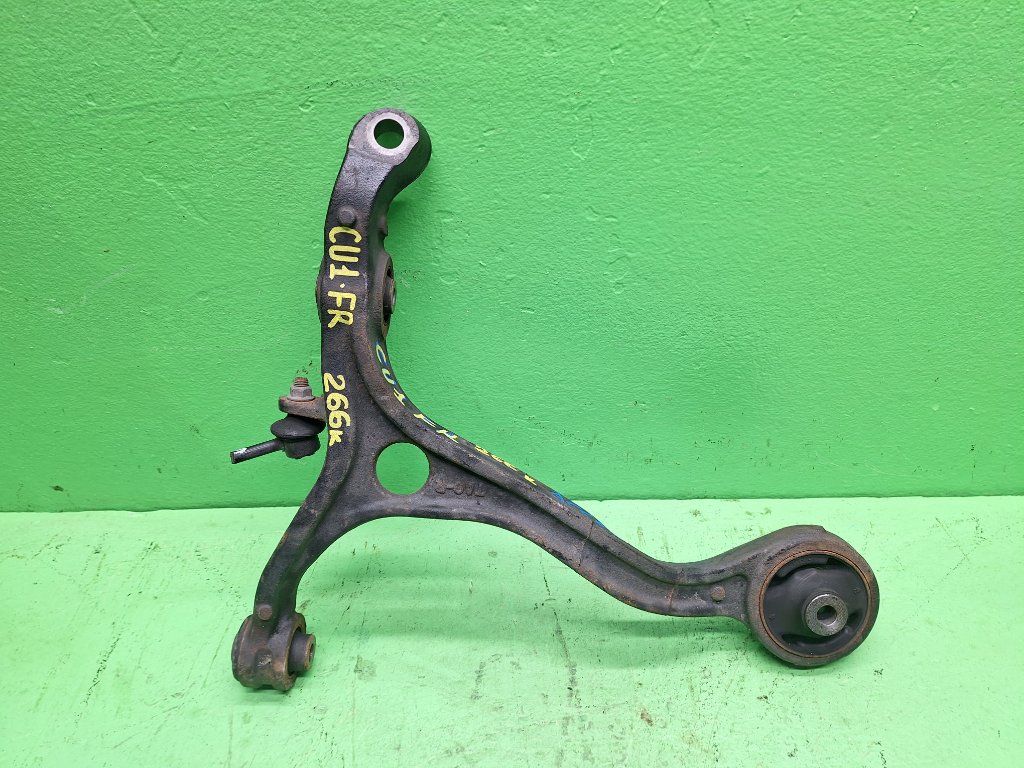 Рычаг HONDA INSPIRE UC1 передний правый (б/у)