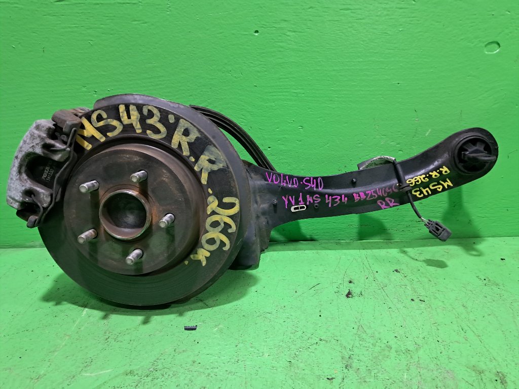 Ступица VOLVO S40 MS43 задняя правая (б/у)
