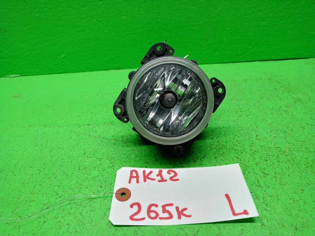 Туманка NISSAN MARCH AK12 левая (б/у)