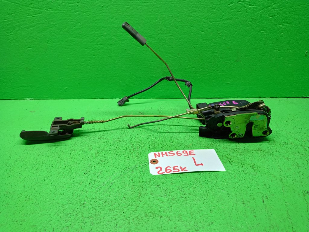 Замок двери ISUZU ELF NHS69E левый (б/у)