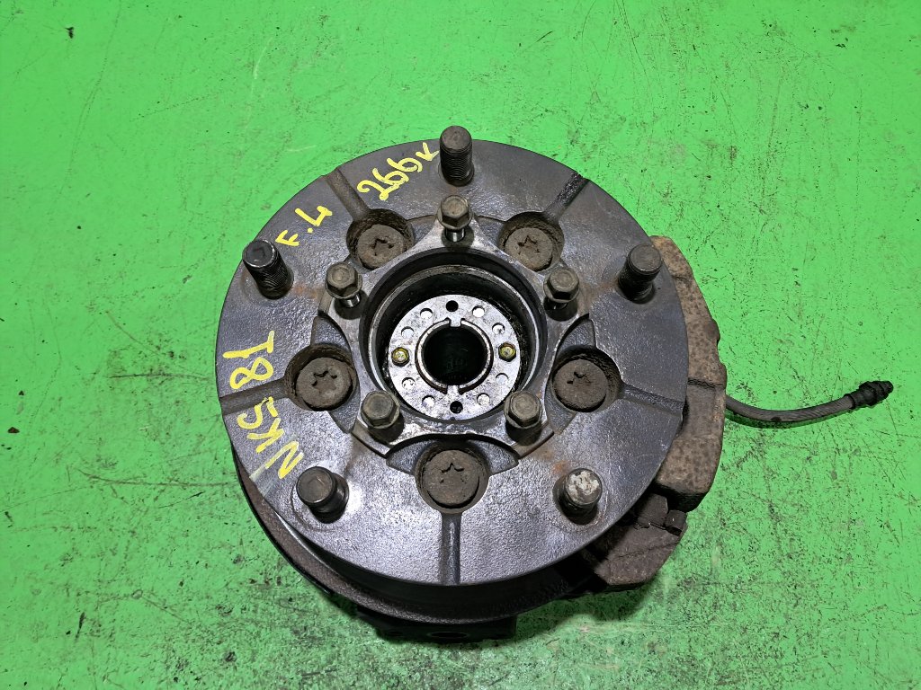 Ступица ISUZU ELF NKS81 передняя левая (б/у)