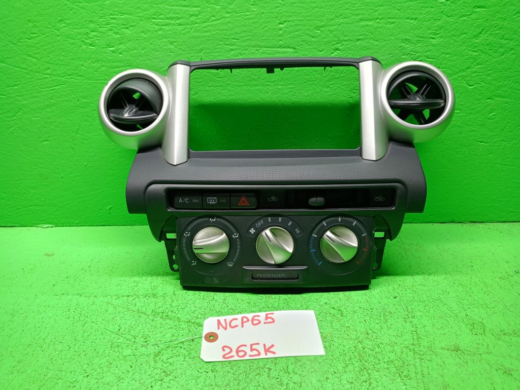 Климат-контроль TOYOTA IST NCP65 (б/у)