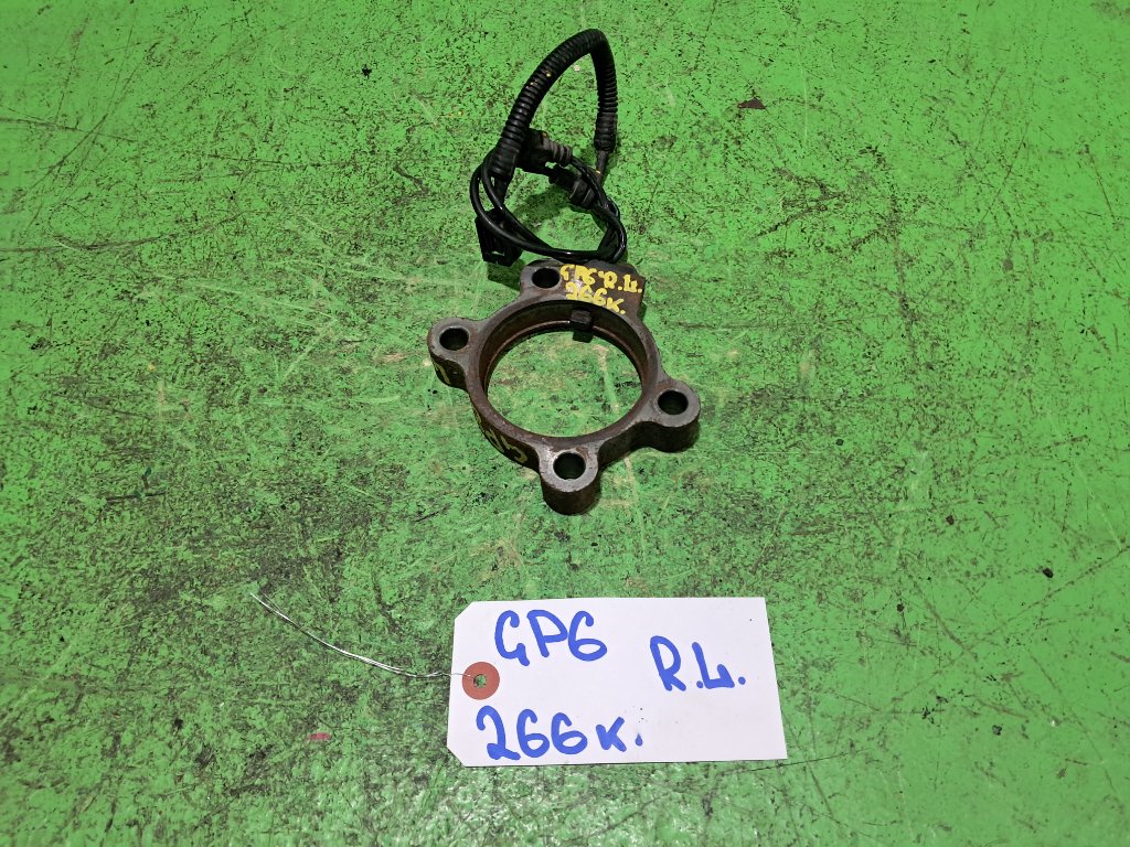 Датчик abs HONDA FIT GP6 задний левый (б/у)