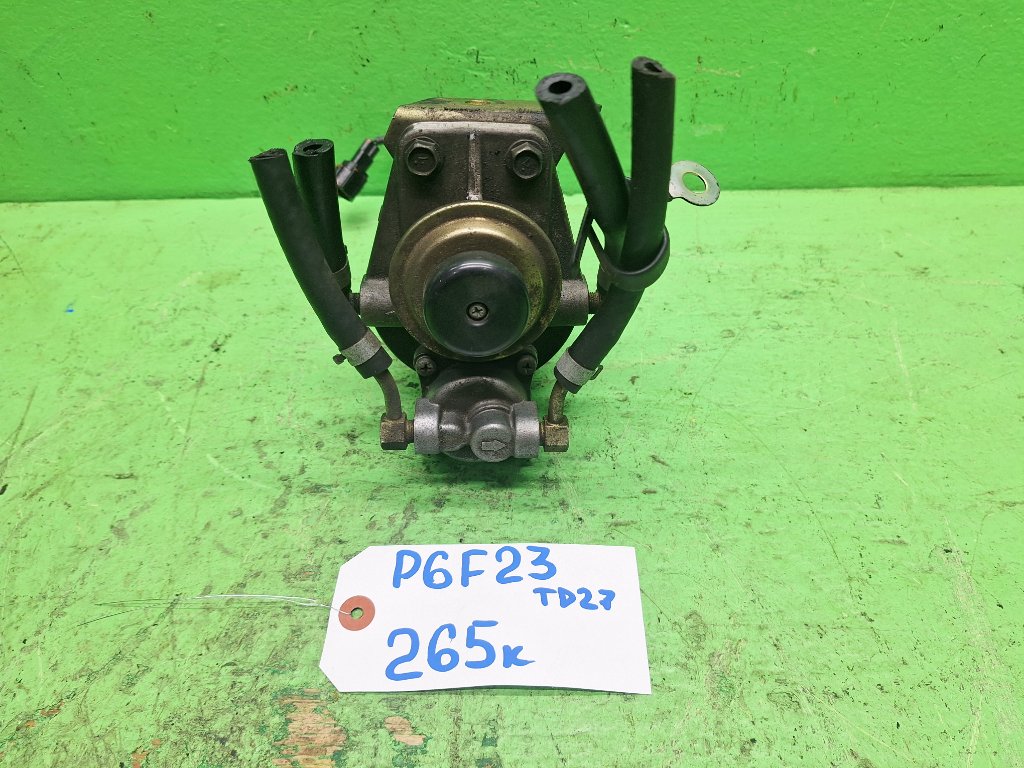 Насос ручной подкачки NISSAN ATLAS P6F23 TD27 (б/у)