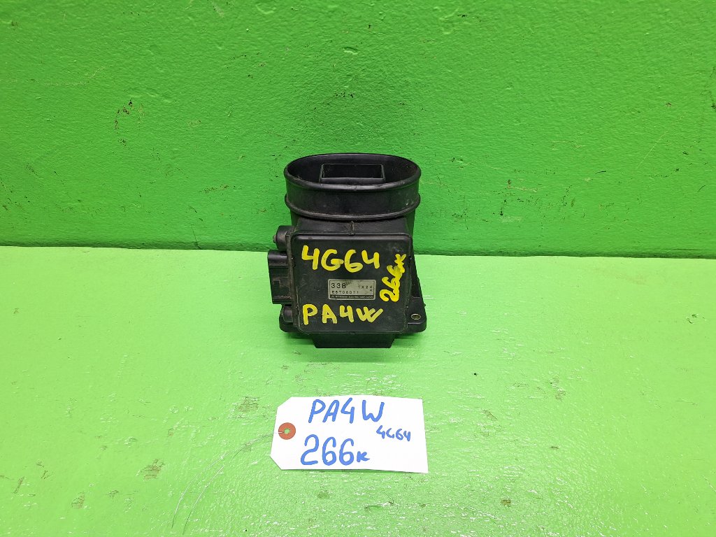 Датчик потока воздуха MITSUBISHI DELICA PA4W 4G64 (б/у)