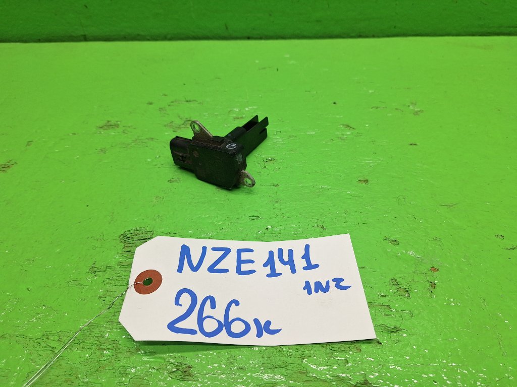 Датчик потока воздуха TOYOTA COROLLA AXIO NZE141 1NZ-FE (б/у)