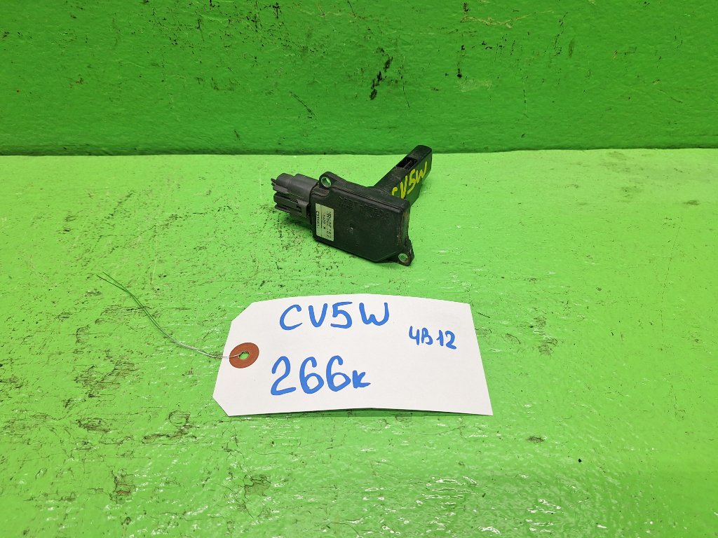 Датчик потока воздуха MITSUBISHI DELICA CV5W 4B12 (б/у)