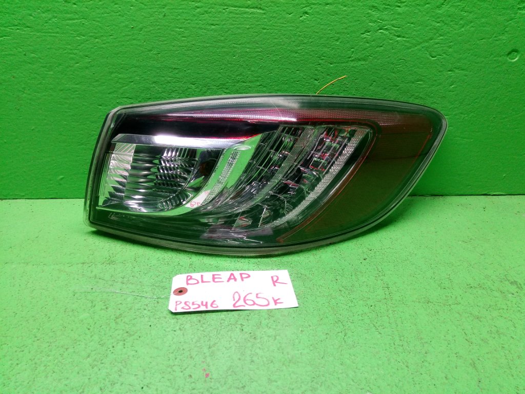 Стоп-сигнал MAZDA AXELA BLEAP правый (б/у)