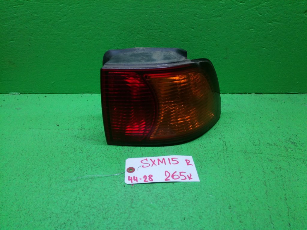 Стоп-сигнал TOYOTA IPSUM SXM15 правый (б/у)