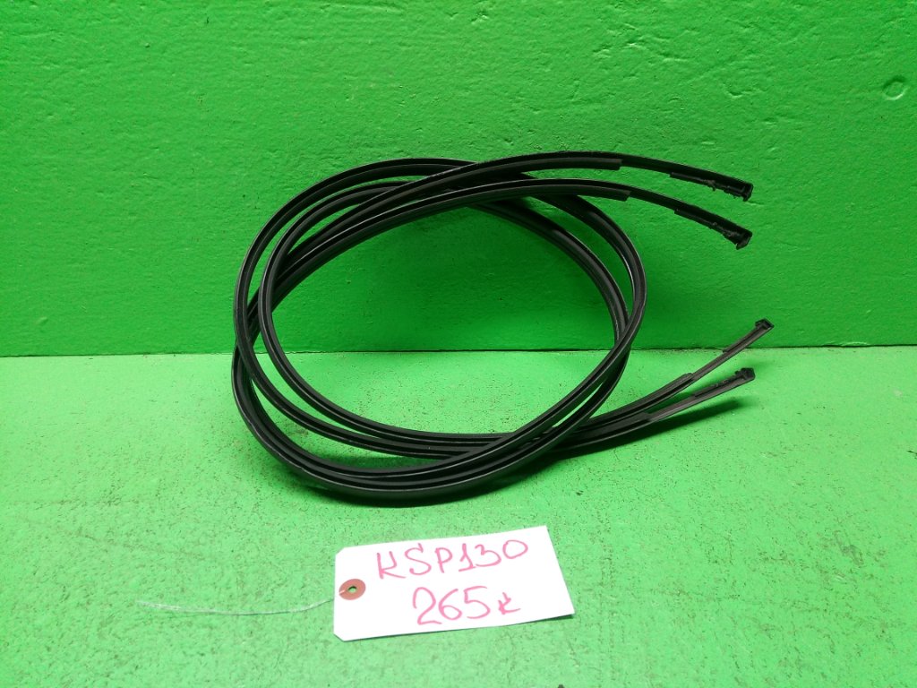 Молдинг на крышу TOYOTA VITZ KSP130 (б/у)