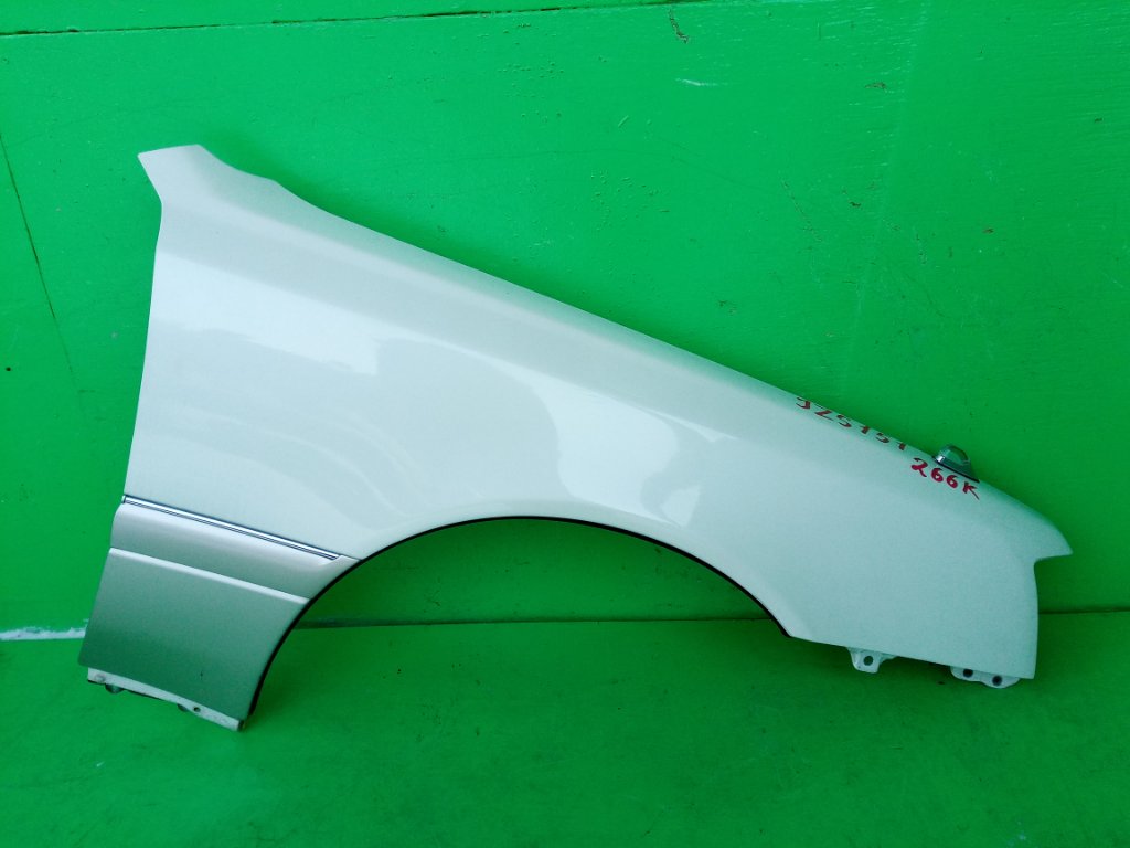 Крыло TOYOTA CROWN JZS151 переднее правое (б/у)