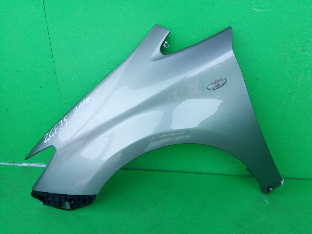 Крыло TOYOTA WISH ZGE25 переднее левое (б/у)