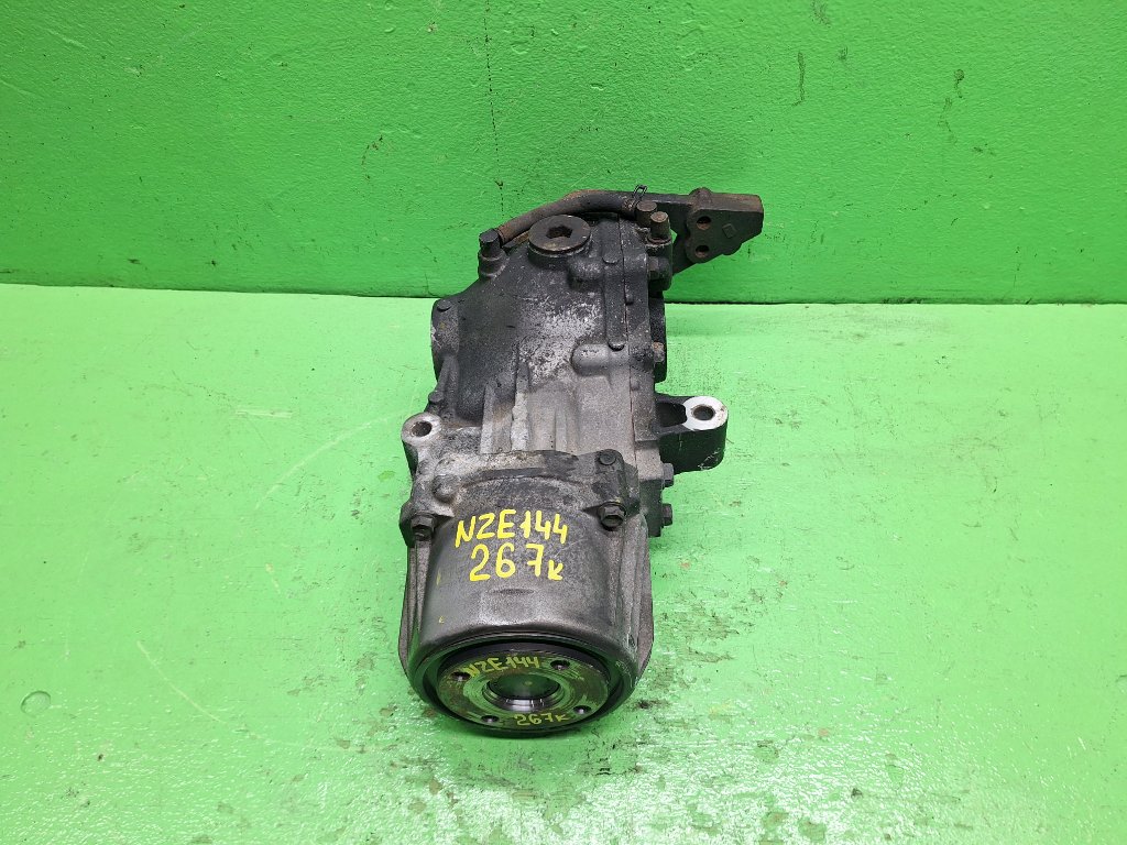 Редуктор TOYOTA COROLLA AXIO NZE144 1NZ-FE (б/у)
