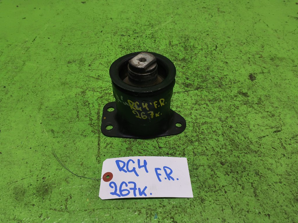 Подушка двигателя HONDA STEPWGN RG4 передняя правая (б/у)