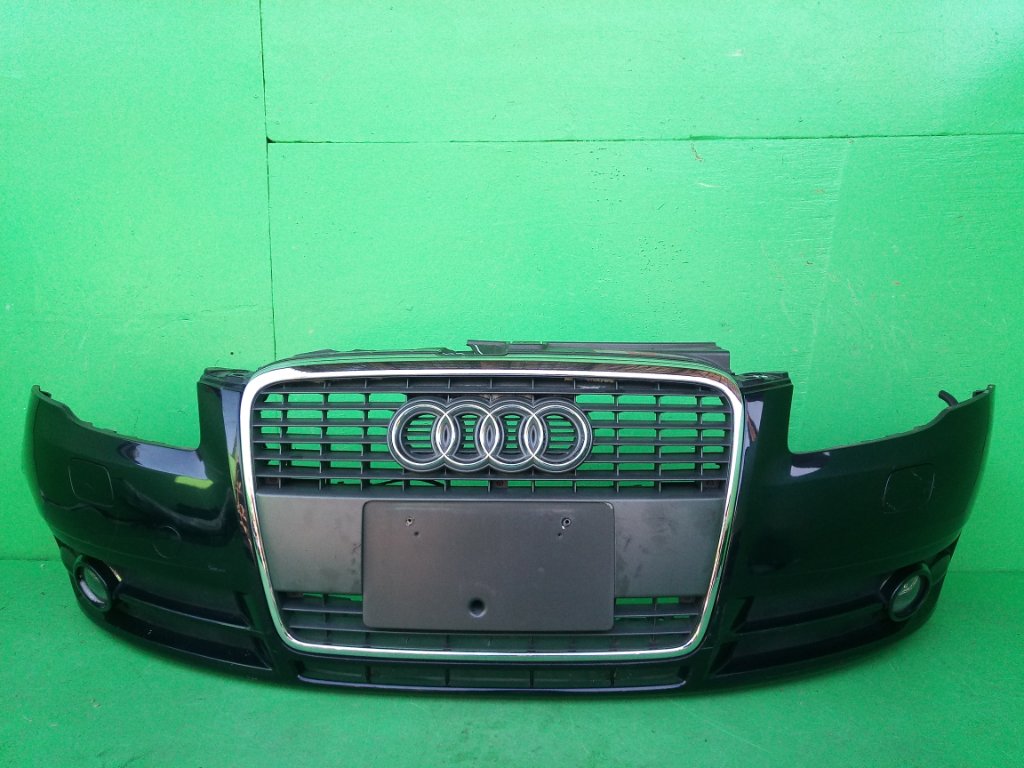 Бампер AUDI A4 8E передний (б/у)