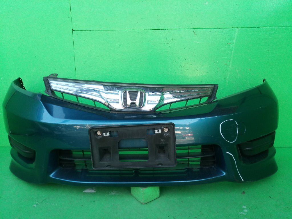 Бампер HONDA FIT SHUTTLE GP2 передний (б/у)