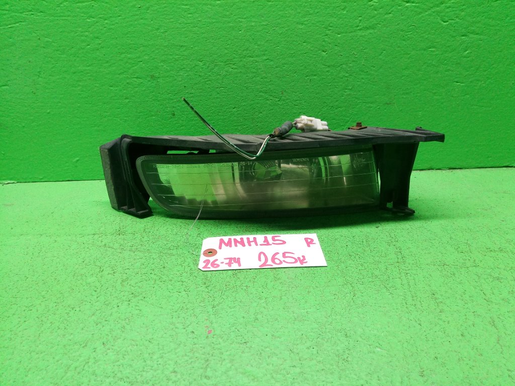 Туманка TOYOTA ALPHARD MNH15 правая (б/у)