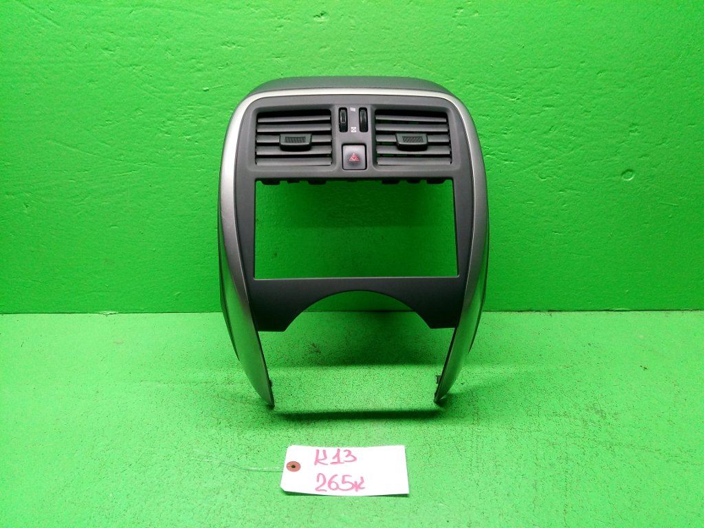 Консоль магнитофона NISSAN MARCH K13 (б/у)